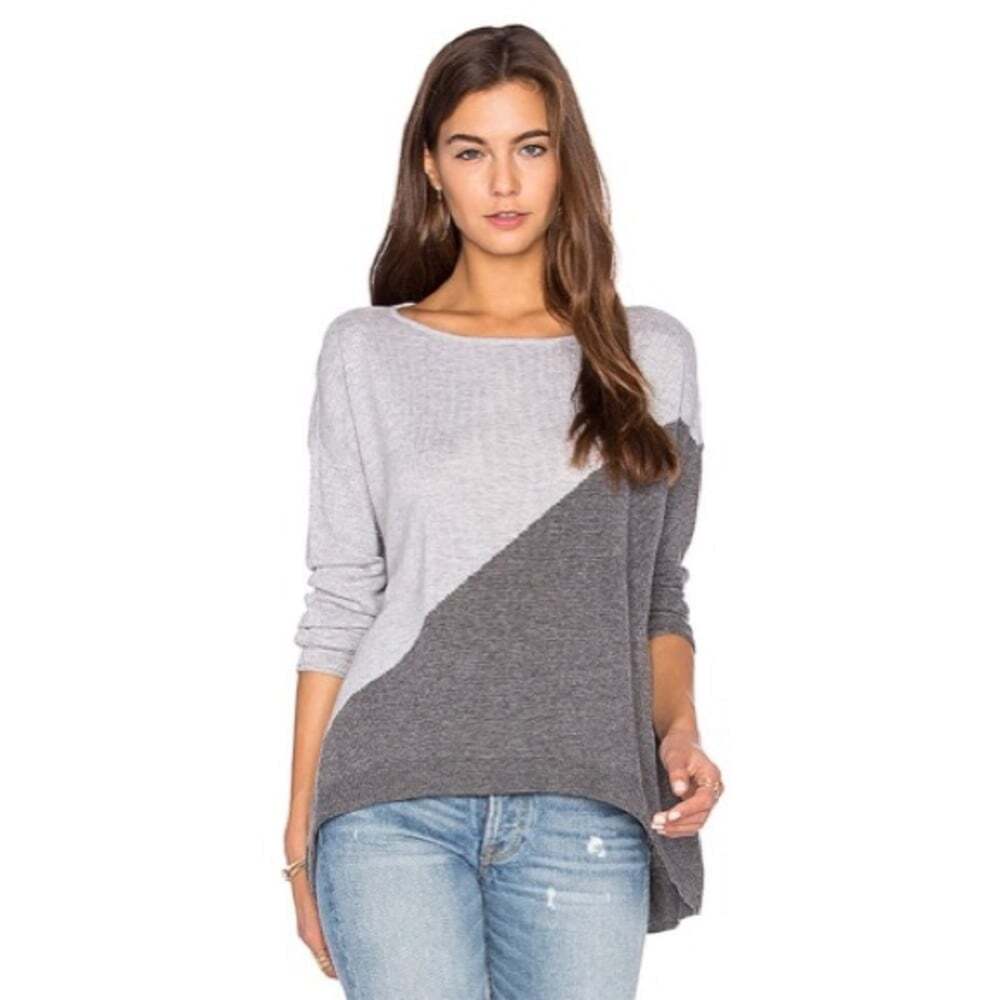 Alice + Olivia medium colorblock grey sweater hi-low oversized designer luxury